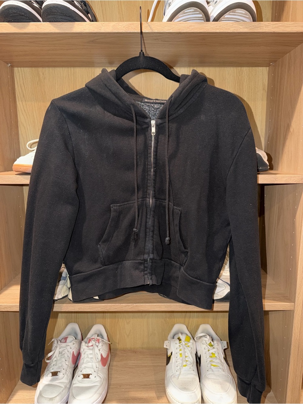 Brandy Melville Cropped zip-up